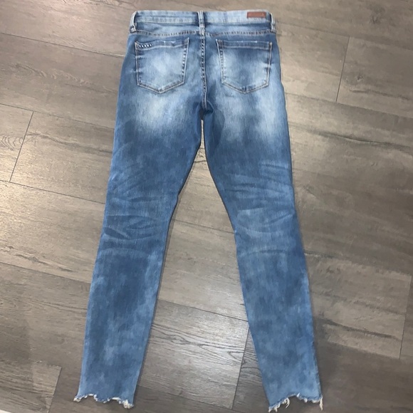 Blank NYC Skinny Classique Cropped Frayed/Jagged Hem Size 28 Medium Wash - Picture 9 of 15
